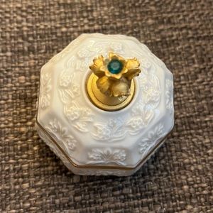 Lenox Birthstone collection trinket box May Emerald Green color gemstone.  NWT